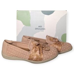 Earth Origins Nubuck Perforated Flats Scarf Finley Womens Shoes Size 6 NIB NEW